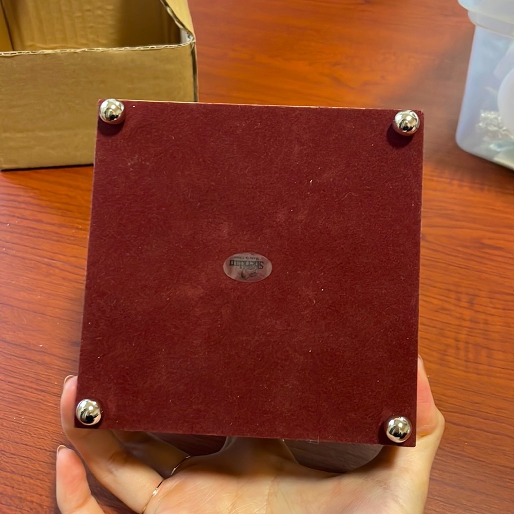 Jewelry box - Picture 2 of 4